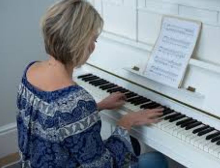5 Action In Knowing to Play the Piano