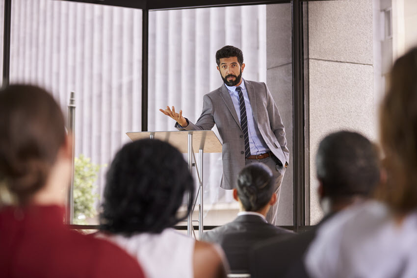 How Motivational Speakers Aid In Self Improvement