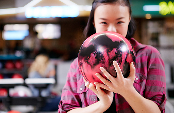 Helpful Bowling Tips for First-timers