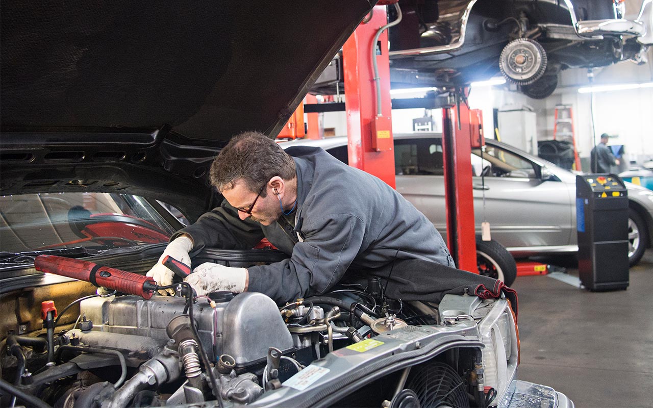 Auto Repair: The Top Ten Mistakes Made By Your Mechanic